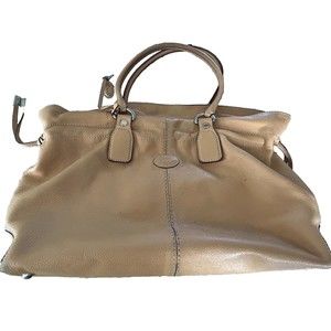 Tod’s Shoulder Bag Camel Color Leather Handbag Open with Zip Pockets